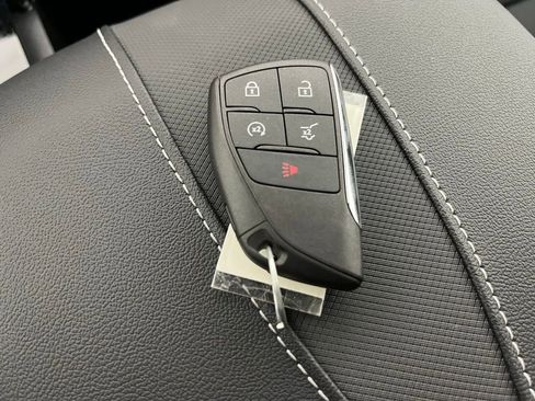 New 2026 Chevrolet Traverse Z71 w/ LPO, Floor Liner Package AWD/4WD image 36