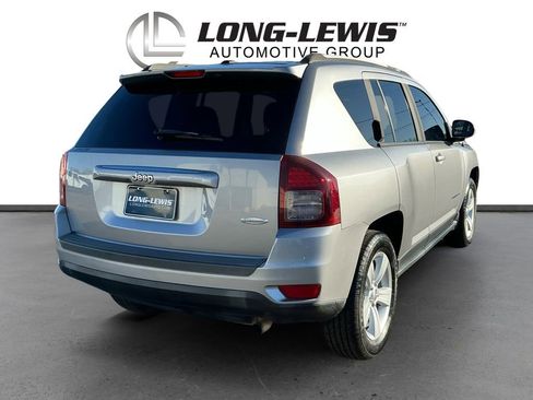 Used 2015 Jeep Compass Latitude image 7