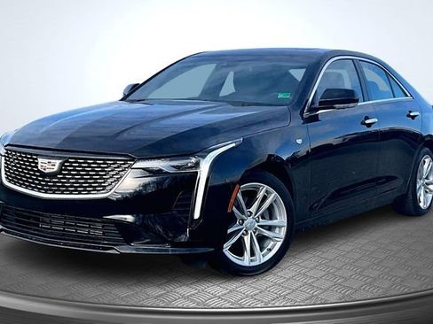 Used 2025 Cadillac CT4 Luxury image 1