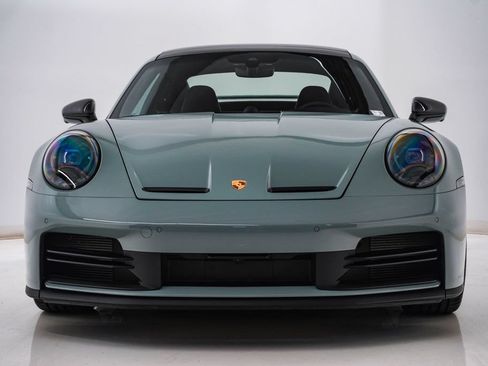 Used 2026 Porsche 911 Carrera T RWD image 6