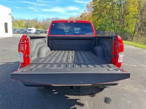 Used 2024 RAM 2500 Big Horn w/ Bed Utility Group image 29