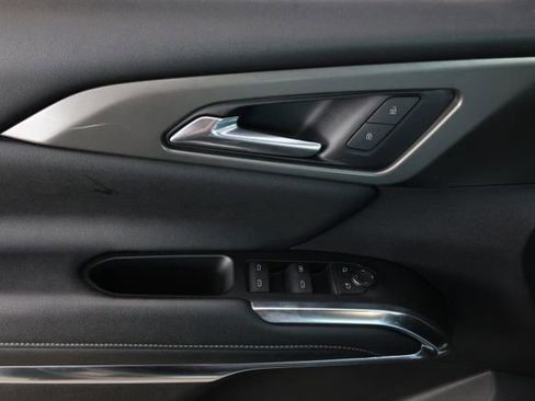 Used 2024 Chevrolet Traverse LT image 21