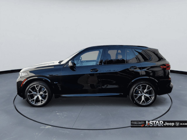 Used 2024 BMW X5 sDrive40i w/ M Sport Package RWD image 8