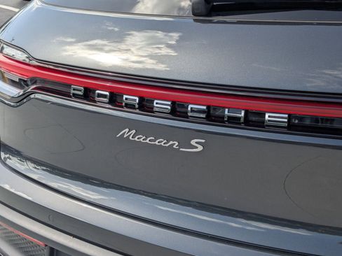 New 2025 Porsche Macan S image 13