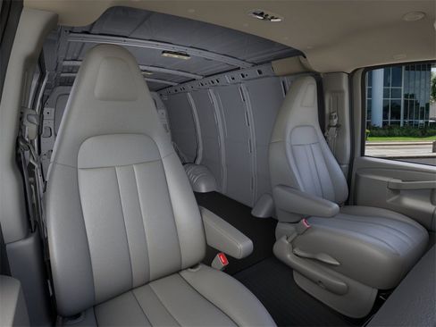 New 2025 Chevrolet Express 3500 w/ Driver Convenience Package image 16