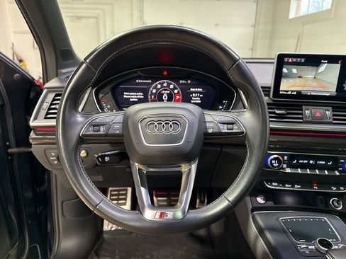 Used 2018 Audi SQ5 Prestige w/ Prestige Package image 19