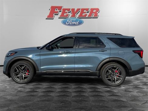 New 2026 Ford Explorer ST w/ Sun And Sound Package image 4