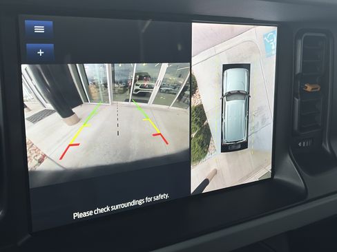 Used 2023 Ford Bronco Badlands image 22