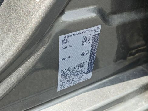 Used 2024 Nissan Altima 2.5 SV FWD image 37