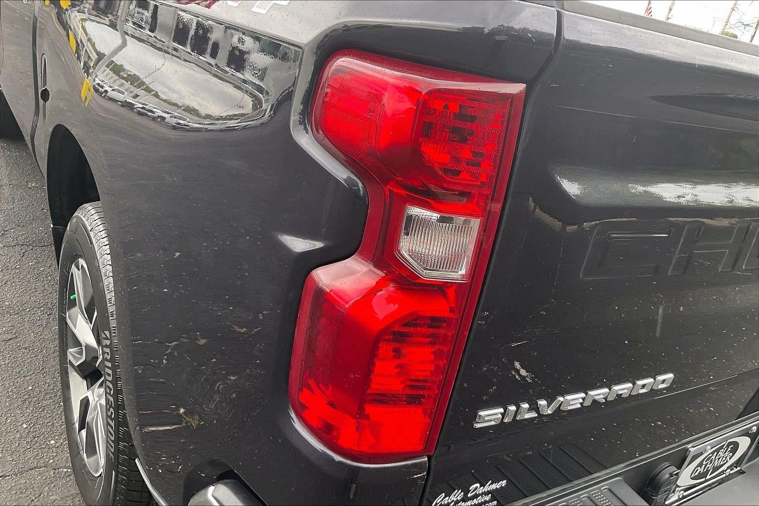 Used 2024 Chevrolet Silverado 1500 LT AWD/4WD image 28