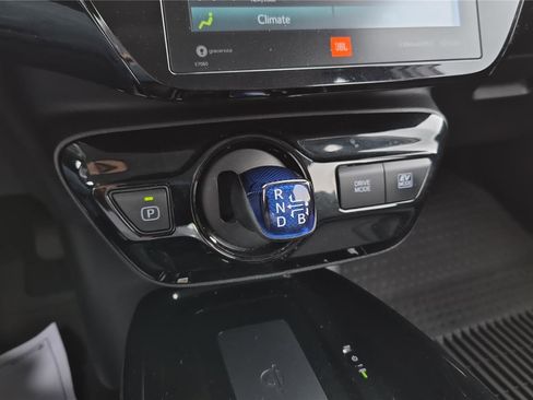 Used 2021 Toyota Prius Limited w/ Premium Convenience Package FWD image 20