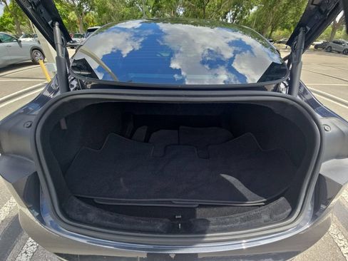 Used 2025 Tesla Model 3 Long Range AWD/4WD image 32