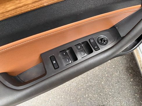 Used 2015 Hyundai Sonata Limited image 16