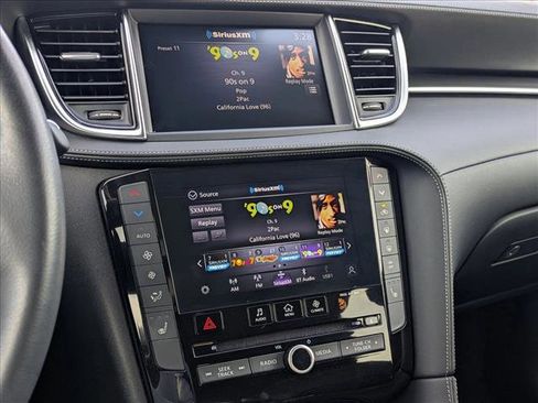 Certified 2025 INFINITI QX50 Luxe image 13