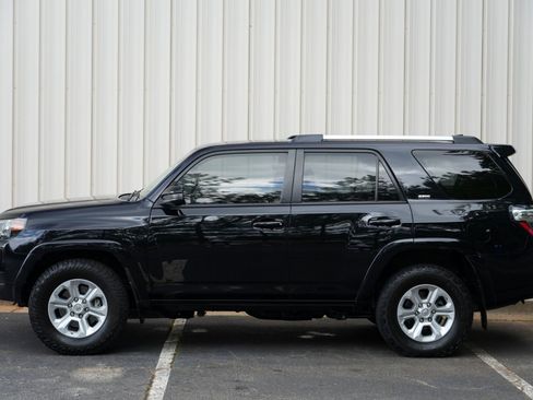 Used 2021 Toyota 4Runner SR5 RWD image 39