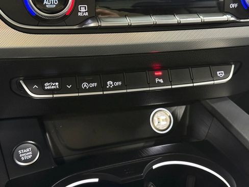 Used 2017 Audi A4 2.0T Premium Plus w/ Premium Plus Package AWD/4WD image 37
