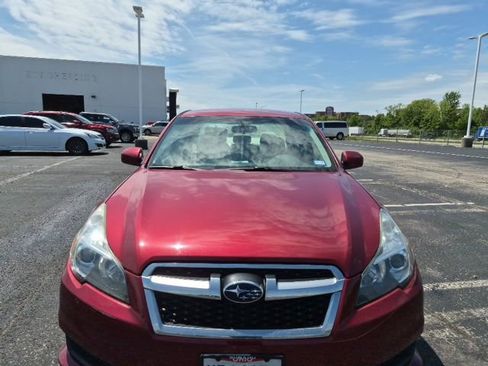 Used 2014 Subaru Legacy 2.5i Premium AWD/4WD image 3