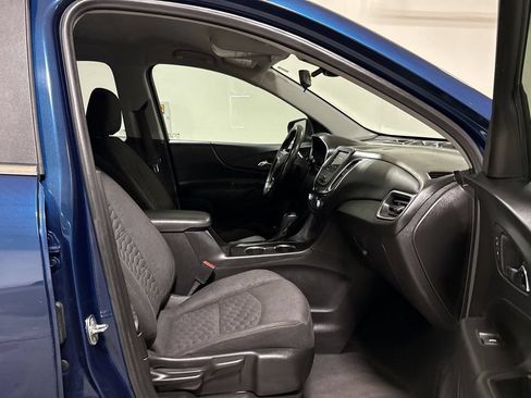 Used 2021 Chevrolet Equinox LT w/ Driver Convenience Package FWD image 21