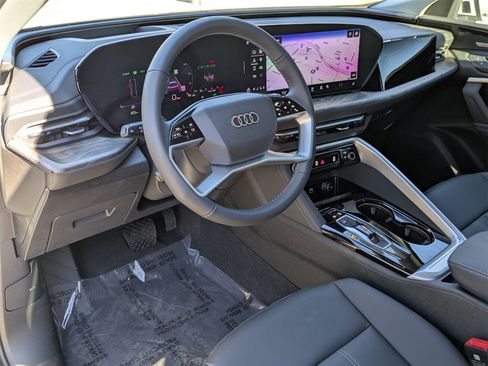 New 2025 Audi Q5 Premium Plus image 8