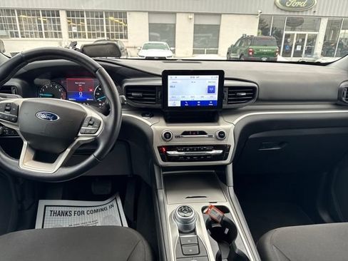 Used 2022 Ford Explorer XLT w/ Class IV Trailer Tow Package image 12