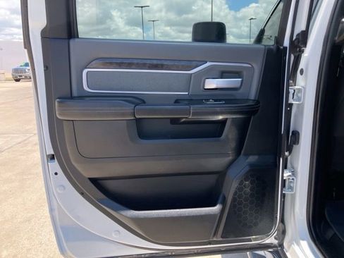 Used 2023 RAM 2500 Big Horn w/ Level 1 Equipment Group AWD/4WD image 18