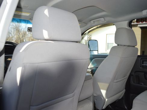 Used 2016 Chevrolet Silverado 2500 W/T AWD/4WD image 19