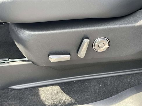 New 2025 Lincoln Navigator Black Label image 15