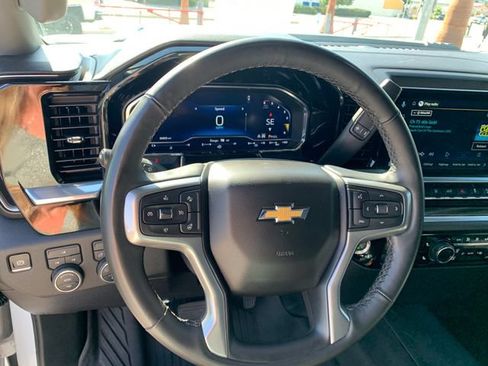 Used 2025 Chevrolet Silverado 2500 LT AWD/4WD image 27