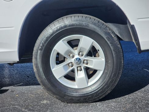 Used 2017 RAM 1500 Classic SLT image 10