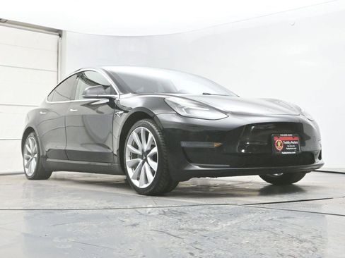 Used 2019 Tesla Model 3 Mid Range image 28