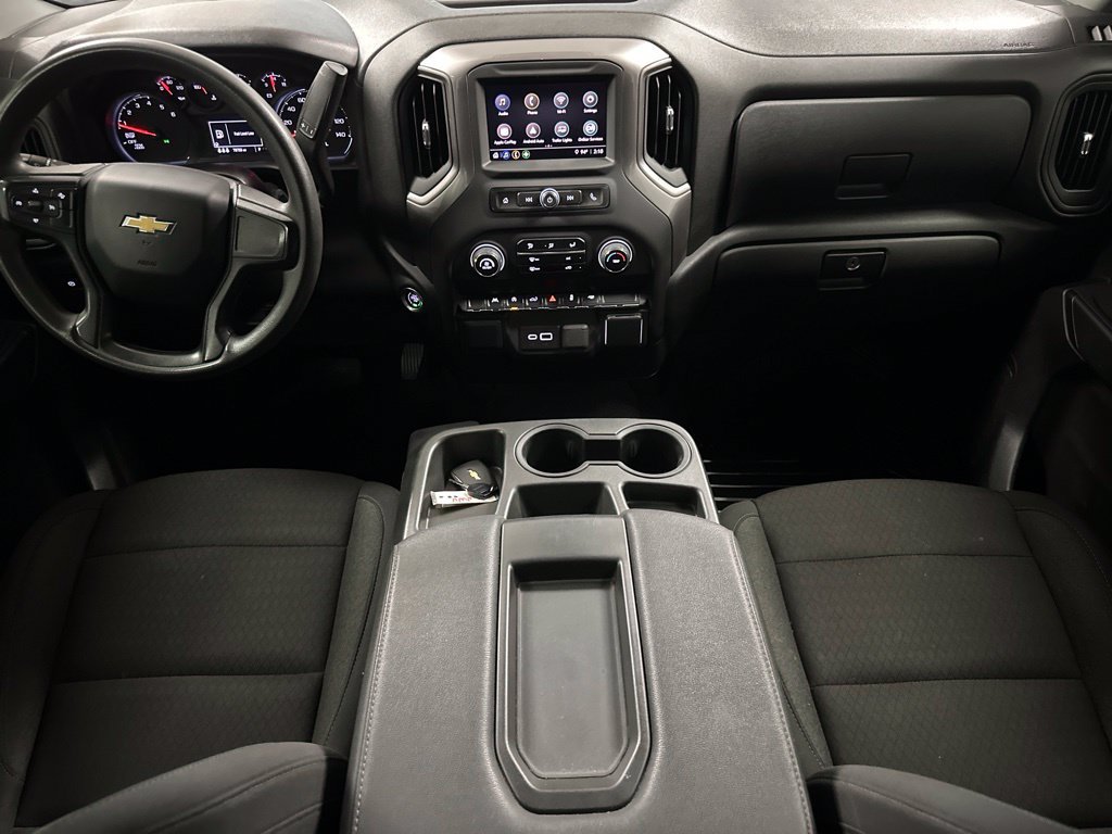 Used 2024 Chevrolet Silverado 1500 Custom RWD image 3