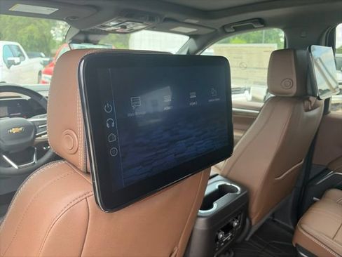 New 2026 Chevrolet Tahoe High Country AWD/4WD image 13