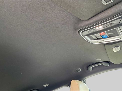 Used 2024 Jeep Grand Cherokee L Limited RWD image 14