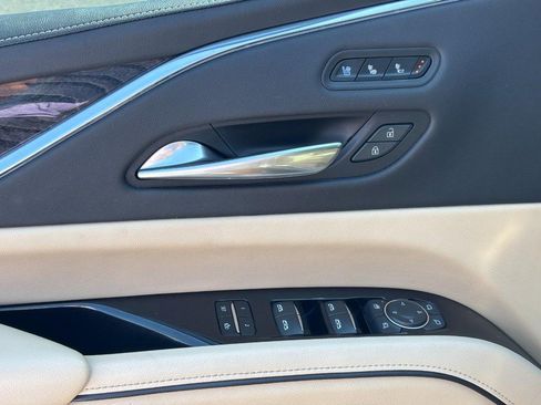 Used 2021 Cadillac Escalade Premium Luxury w/ Driver Assist Tech Package AWD/4WD image 17