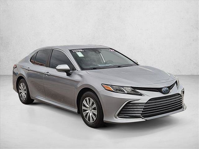 Used 2022 Toyota Camry LE FWD image 3