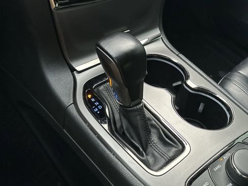 Certified 2020 Jeep Grand Cherokee Limited X image 23