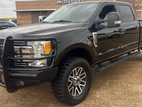 Used 2017 Ford F250 Lariat w/ Lariat Ultimate Package image 1