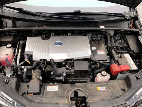 Used 2019 Toyota Prius Limited w/ Premium Convenience Package FWD image 30