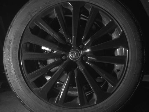 Used 2025 Toyota Highlander XSE image 15