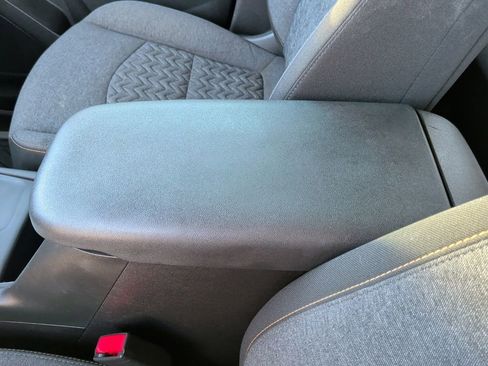 Used 2022 Chevrolet Equinox LT image 29