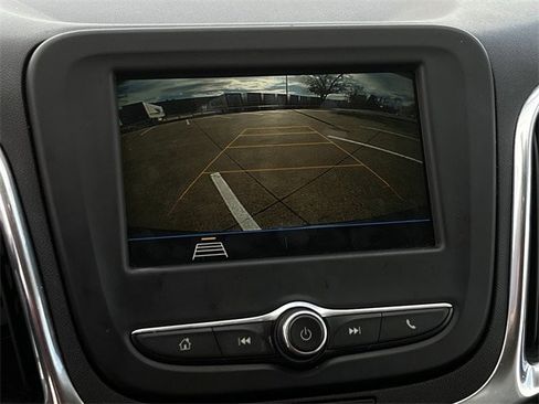 Used 2019 Chevrolet Equinox LT image 18