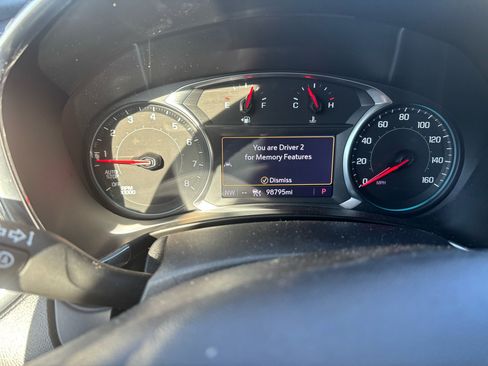 Used 2019 Chevrolet Equinox Premier image 10