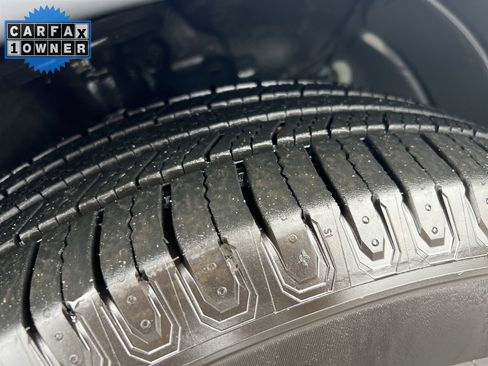 Used 2018 Honda CR-V LX image 12