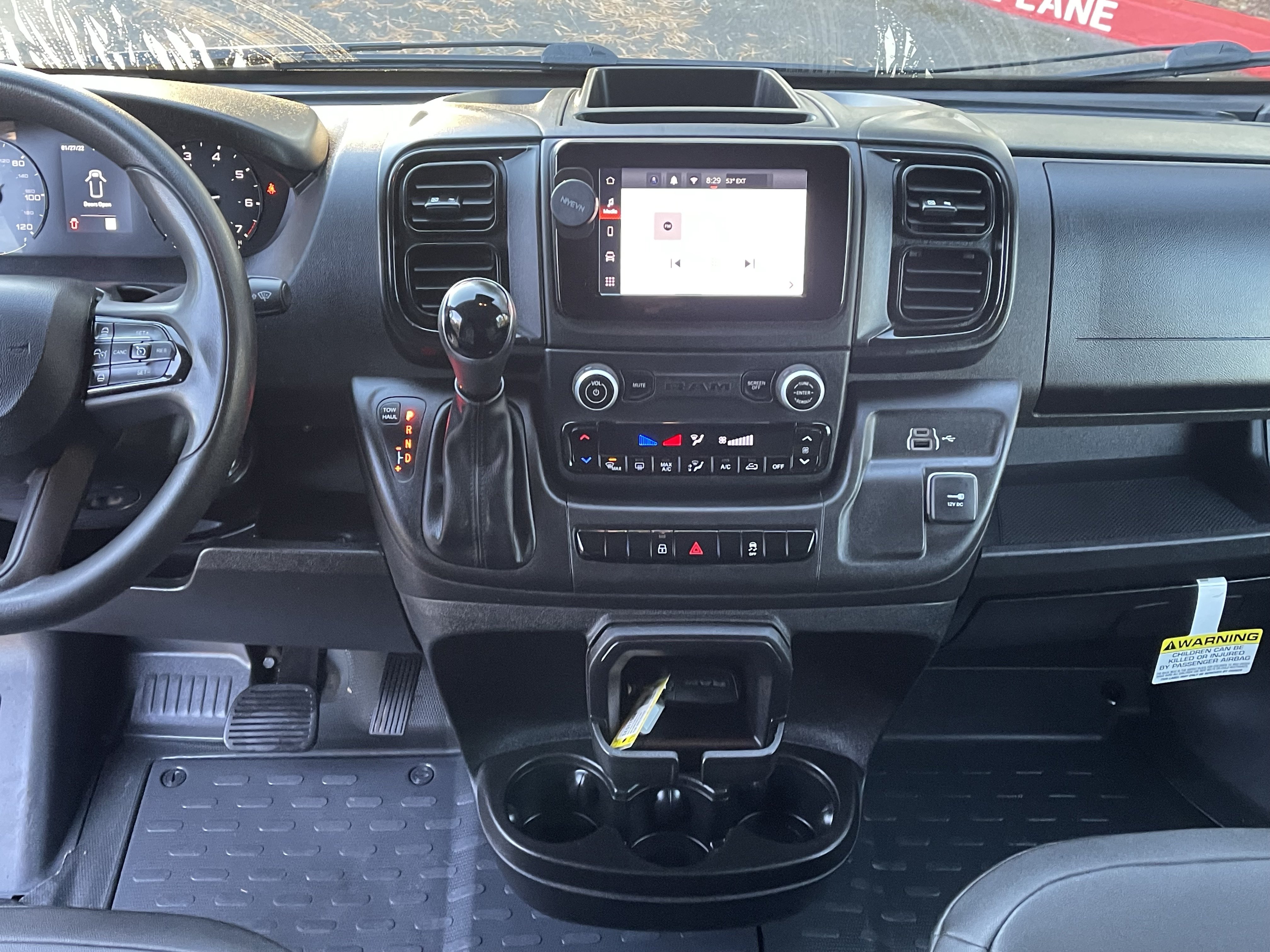 Used 2025 RAM ProMaster 2500 w/ Convenience Group FWD image 18