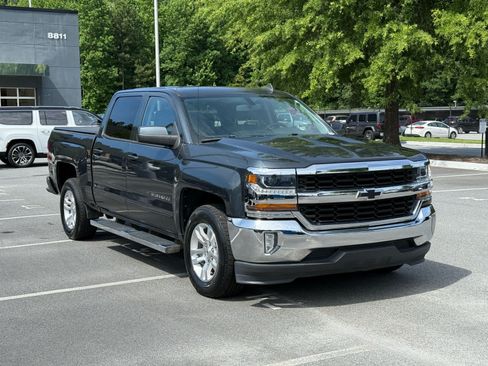 Used 2017 Chevrolet Silverado 1500 LT w/ All Star Edition RWD image 7
