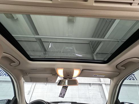 Used 2012 Mercedes-Benz C 250 Sedan image 31