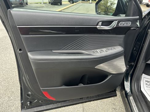 Used 2024 Hyundai Palisade Calligraphy image 9