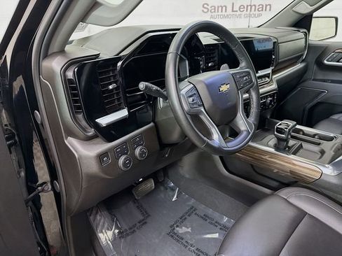 Used 2024 Chevrolet Silverado 1500 LT AWD/4WD image 11