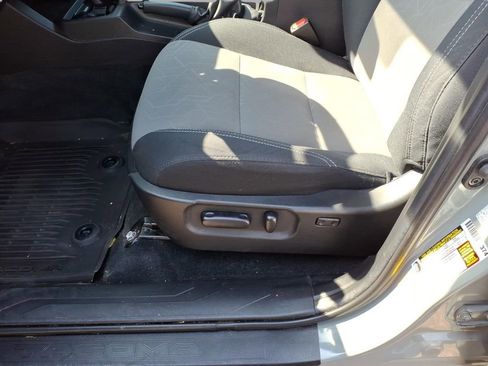 Used 2023 Toyota Tacoma TRD Sport w/ Black Out Package (TMS) image 17