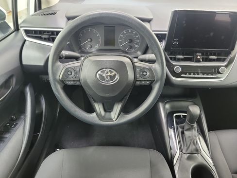 Used 2024 Toyota Corolla LE FWD image 11